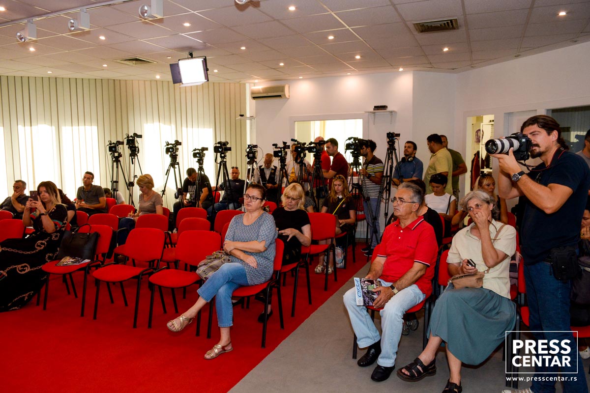 Konferencija za novinare Udruženja nestalih i poginulih lica 